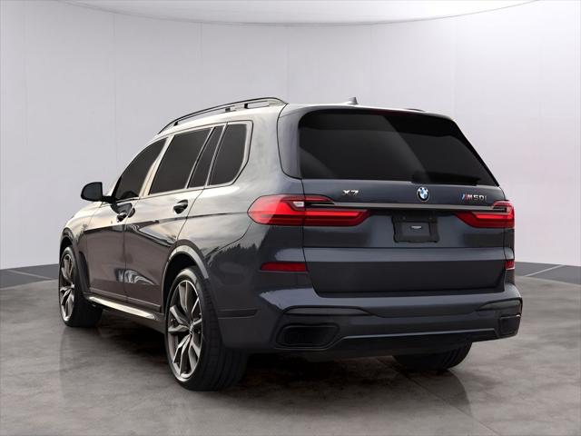2022 BMW X7 M50i