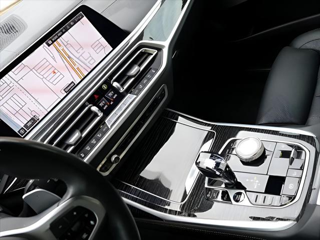 2022 BMW X7 M50i