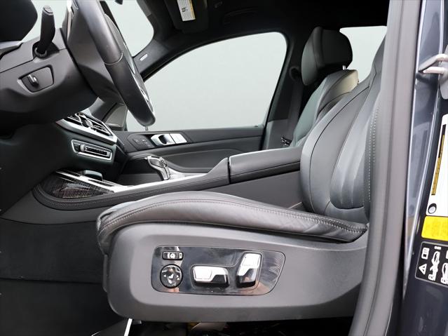 2022 BMW X7 M50i