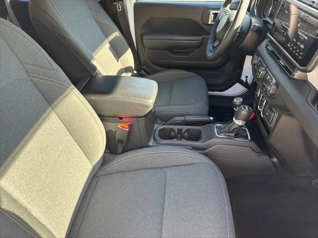 2025 Jeep Wrangler 4-Door Summit 4x4