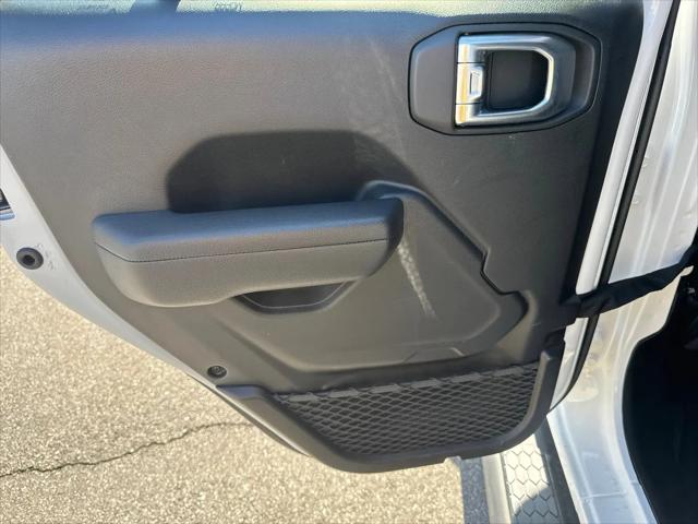 2025 Jeep Wrangler 4-Door Summit 4x4