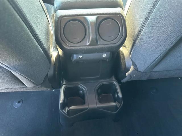 2025 Jeep Wrangler 4-Door Summit 4x4