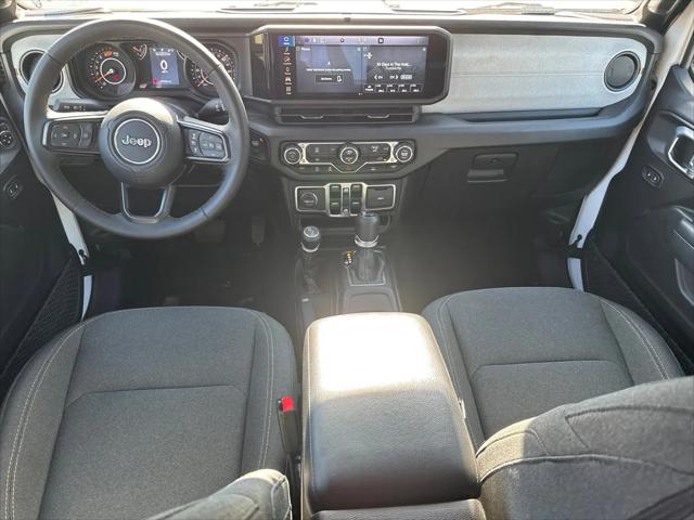 2025 Jeep Wrangler 4-Door Summit 4x4