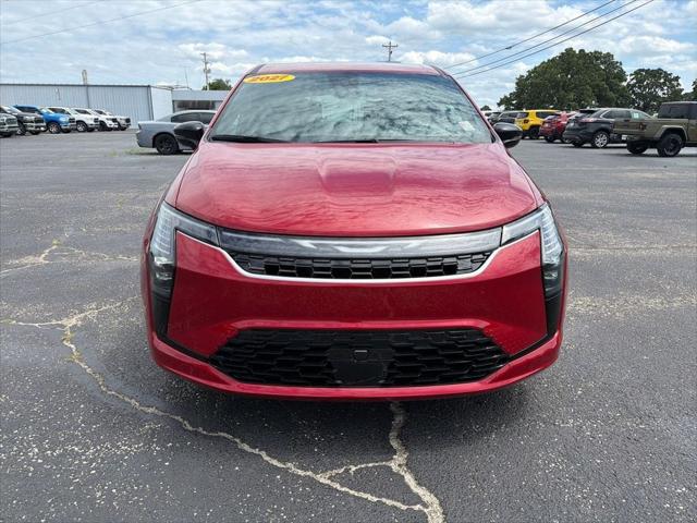 2027 Chrysler Pacifica PACIFICA SELECT