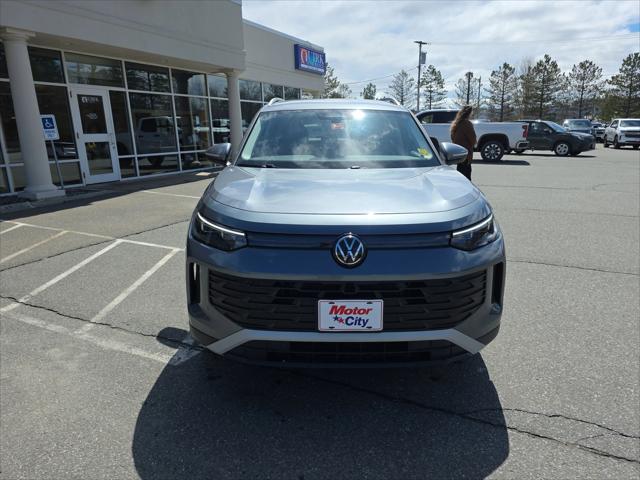 2025 Volkswagen Tiguan 2.0T SE