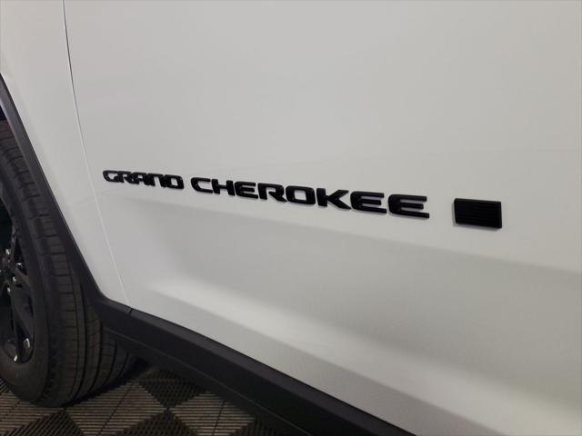 2026 Jeep Grand Cherokee Altitude 4x4