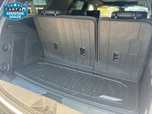 2024 GMC Yukon 4WD Denali