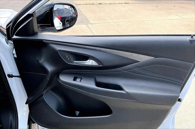 2025 Buick NV Sport Touring FWD