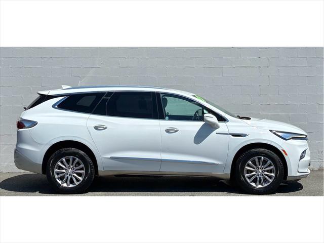 2023 Buick Enclave Essence AWD