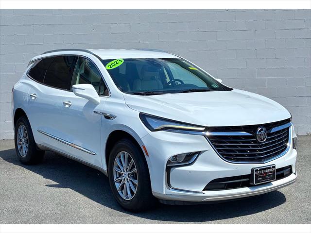 2023 Buick Enclave Essence AWD