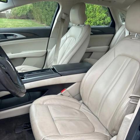 2017 Lincoln MKZ Select