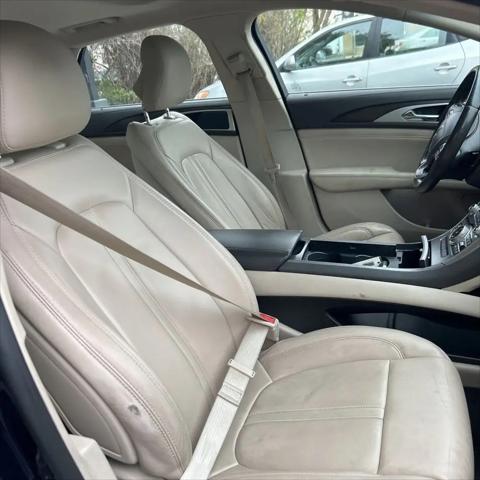 2017 Lincoln MKZ Select