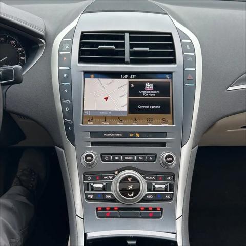 2017 Lincoln MKZ Select