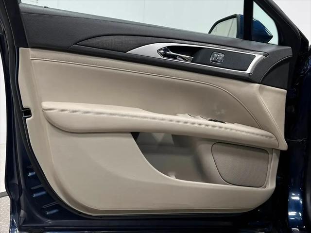 2017 Lincoln MKZ Select