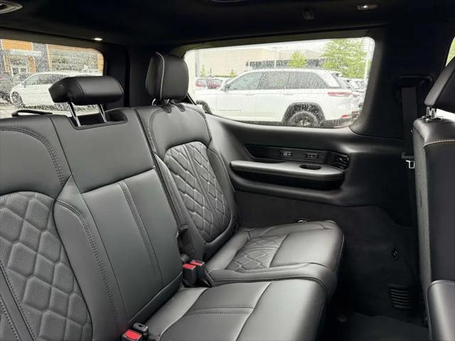 2026 Jeep Grand Wagoneer Summit Reserve 4x4