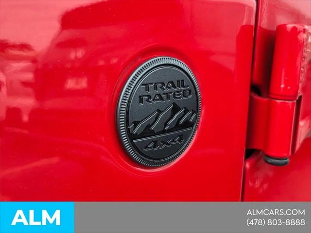2025 Jeep Wrangler 4-Door Sahara 4x4