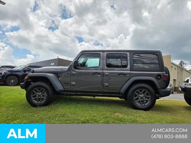 2025 Jeep Wrangler 4-Door Summit 4x4