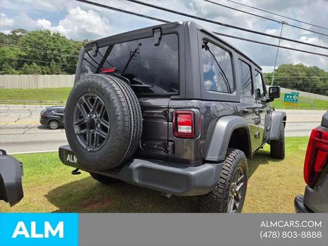 2025 Jeep Wrangler 4-Door Summit 4x4