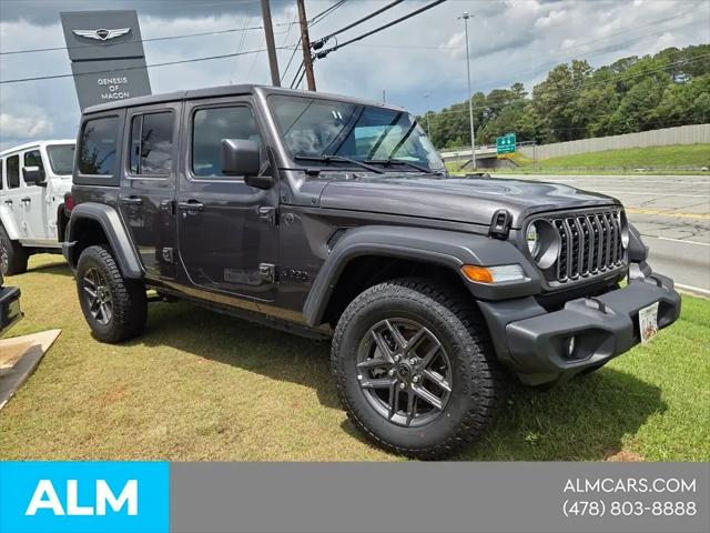2025 Jeep Wrangler 4-Door Summit 4x4