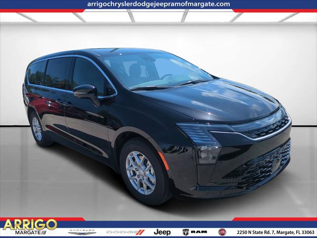 2027 Chrysler Pacifica Select for sale in Margate, FL