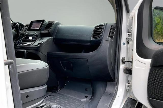 2025 Ram ProMaster 2500 Cargo Van Tradesman High Roof 136" WB w/Pass Seat