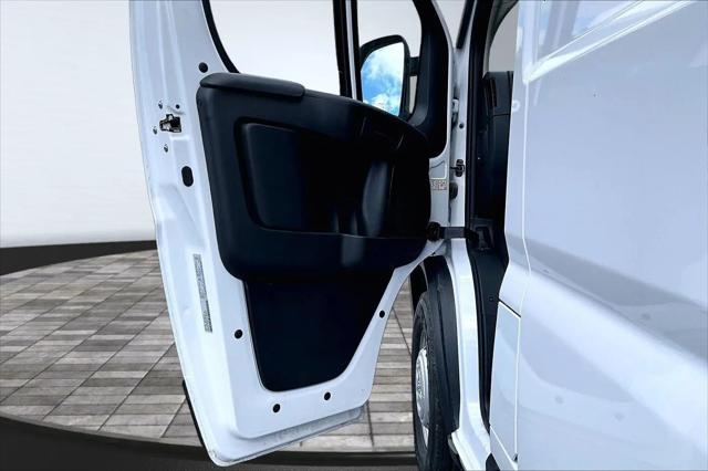 2025 Ram ProMaster 2500 Cargo Van Tradesman High Roof 136" WB w/Pass Seat