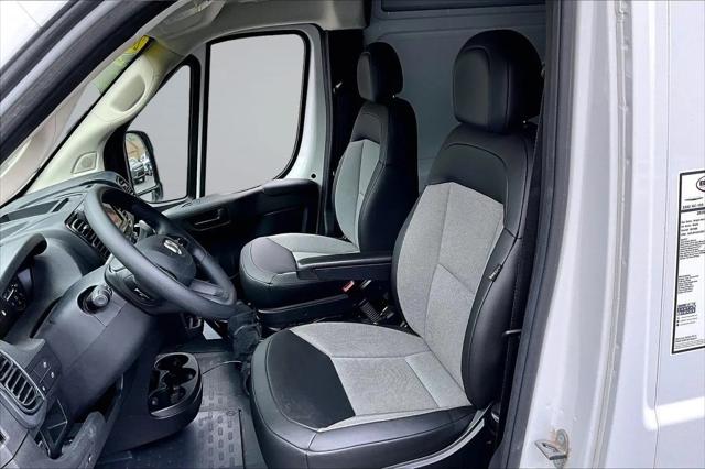 2025 Ram ProMaster 2500 Cargo Van Tradesman High Roof 136" WB w/Pass Seat