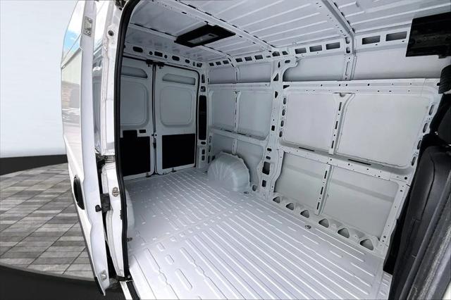 2025 Ram ProMaster 2500 Cargo Van Tradesman High Roof 136" WB w/Pass Seat