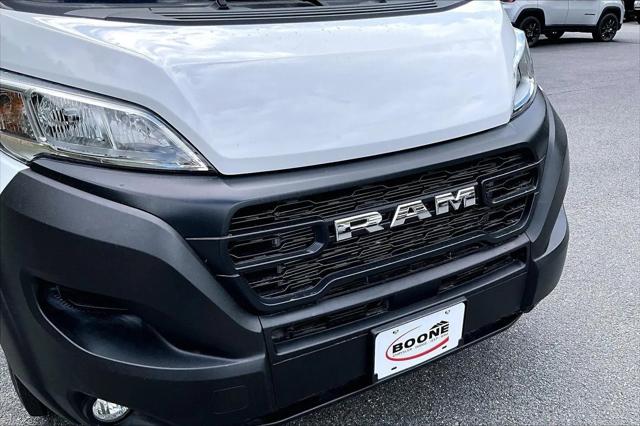2025 Ram ProMaster 2500 Cargo Van Tradesman High Roof 136" WB w/Pass Seat