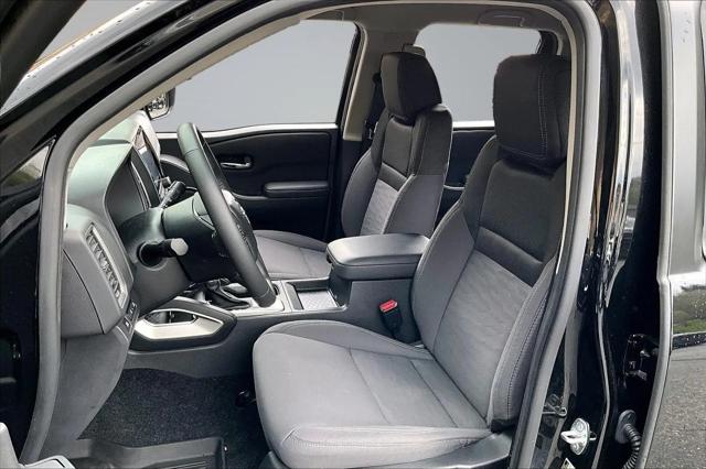 2024 Nissan Frontier Crew Cab SV 4x4