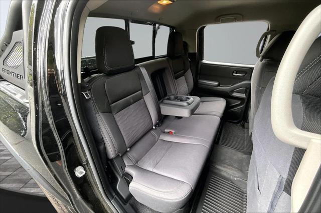 2024 Nissan Frontier Crew Cab SV 4x4
