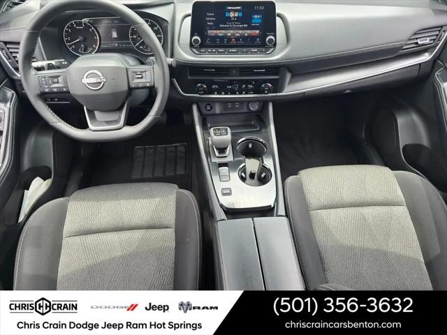 2025 Nissan Rogue SV FWD