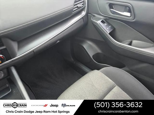 2025 Nissan Rogue SV FWD