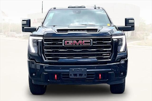 2025 GMC Sierra 2500HD Crew Cab, Standard Bed, AT4, 4WD