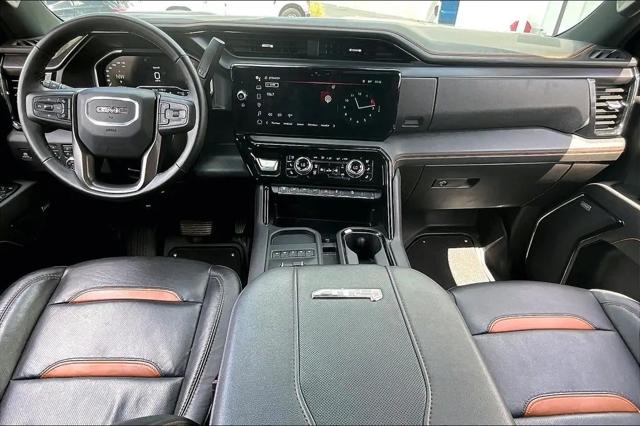 2025 GMC Sierra 2500HD Crew Cab, Standard Bed, AT4, 4WD