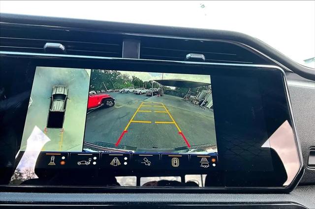 2025 GMC Sierra 2500HD Crew Cab, Standard Bed, AT4, 4WD