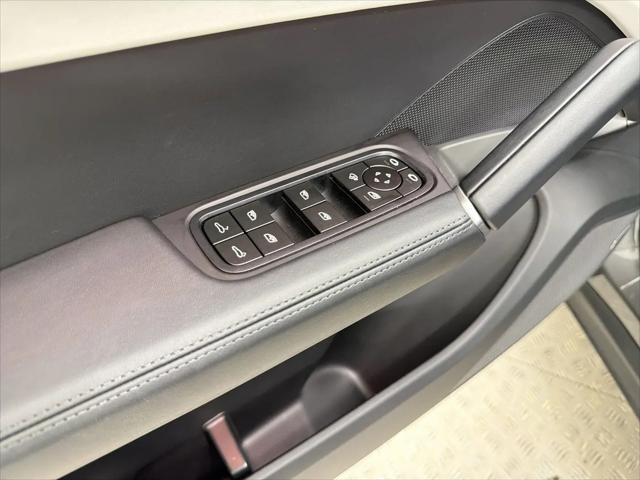 2025 Porsche Cayenne S