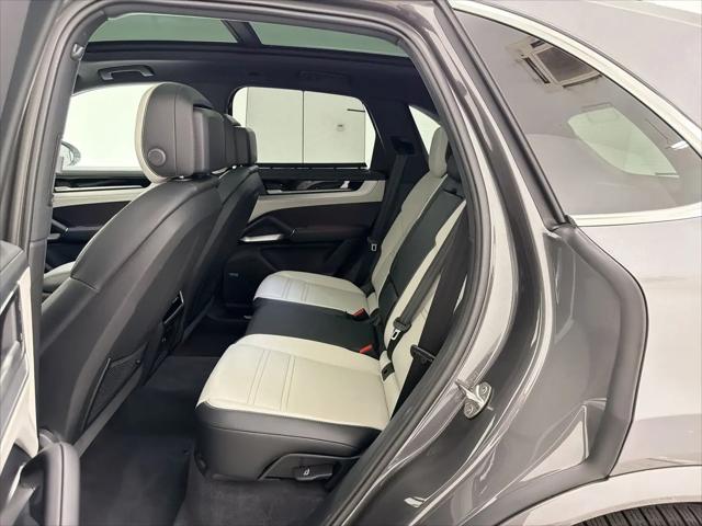 2025 Porsche Cayenne S