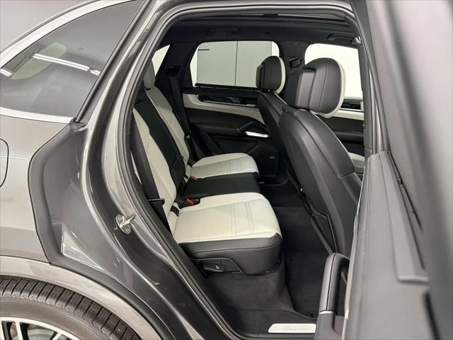 2025 Porsche Cayenne S