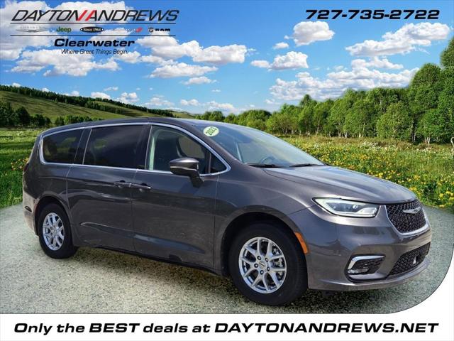 2023 Chrysler Pacifica Touring L for sale in Clearwater, FL