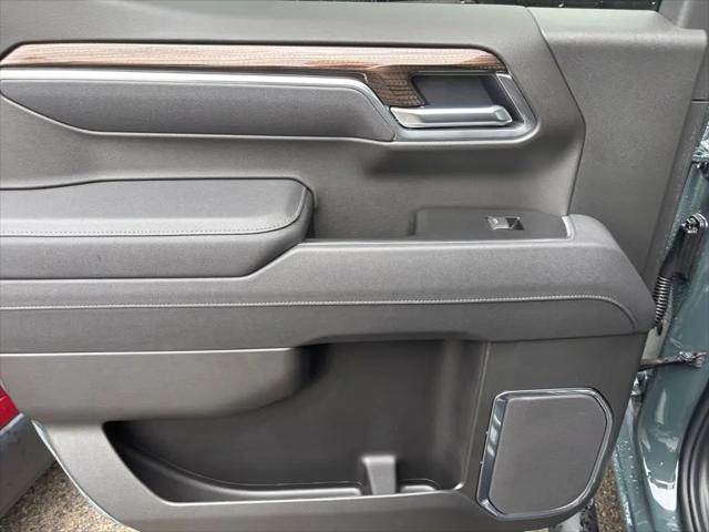 2026 Chevrolet Silverado 1500 4WD Crew Cab Short Bed LT Trail Boss