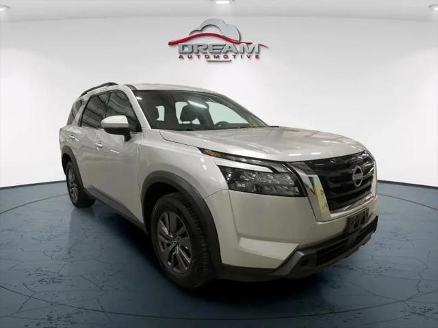 2024 Nissan Pathfinder SV 4WD for sale in Lawrence, KS