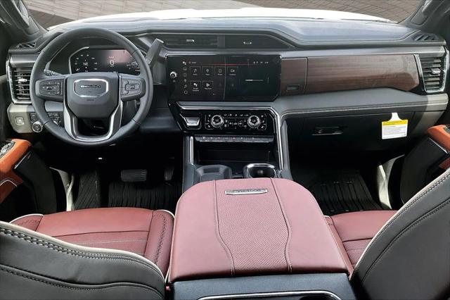 2026 GMC Sierra 2500HD Crew Cab, Standard Bed, Denali Ultimate, 4WD