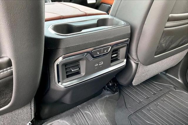 2026 GMC Sierra 2500HD Crew Cab, Standard Bed, Denali Ultimate, 4WD