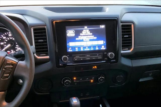 2022 Nissan Frontier Crew Cab SV 4x2