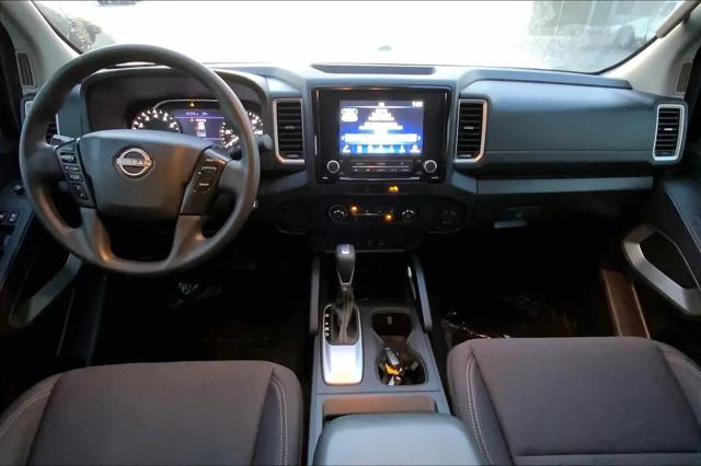 2022 Nissan Frontier Crew Cab SV 4x2