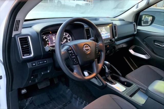 2022 Nissan Frontier Crew Cab SV 4x2