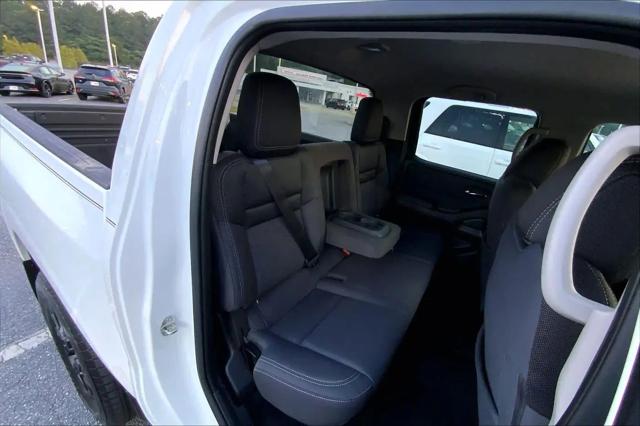 2022 Nissan Frontier Crew Cab SV 4x2