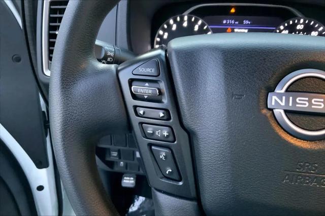 2022 Nissan Frontier Crew Cab SV 4x2