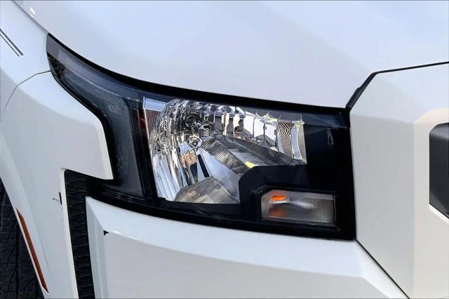 2022 Nissan Frontier Crew Cab SV 4x2